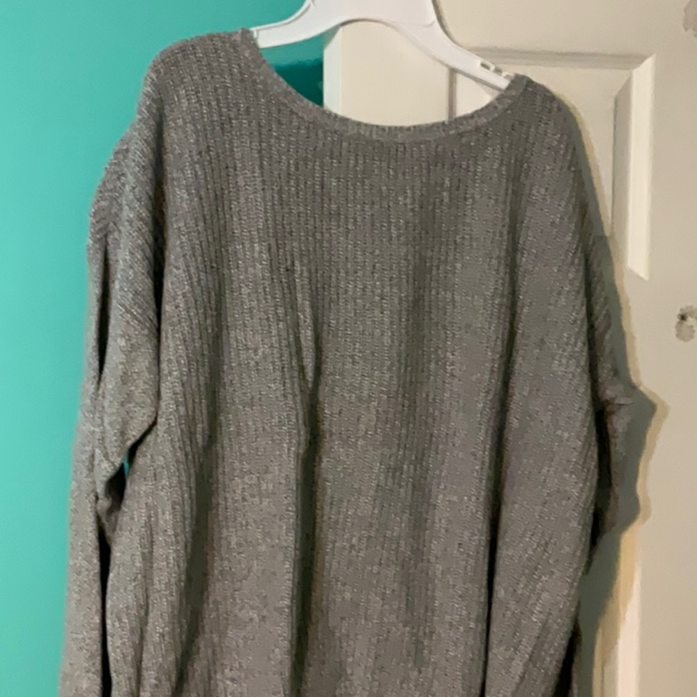 Soft sweater with pretty lace bottom l/s
